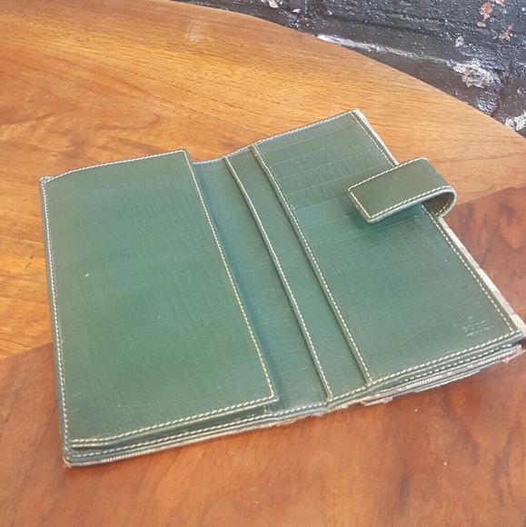 Vintage Gucci Wallet - Picture 3 of 5